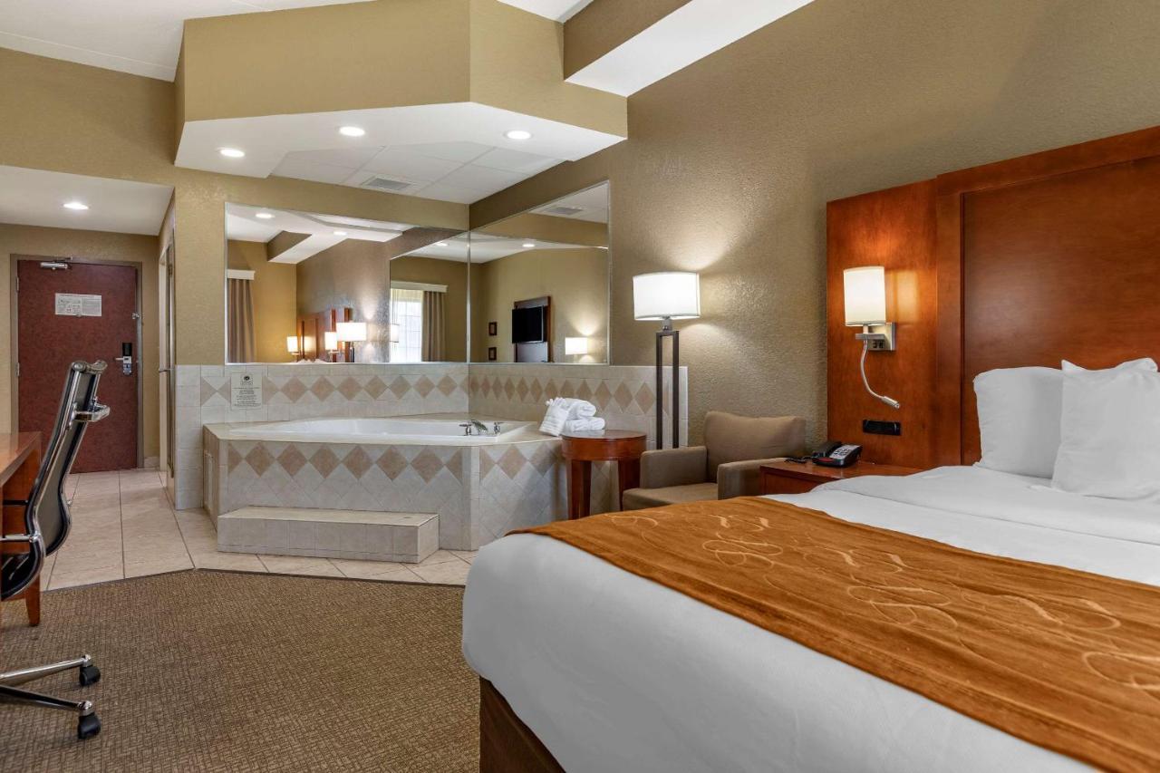 Comfort Suites Grand Rapids South Kentwood Eksteriør billede