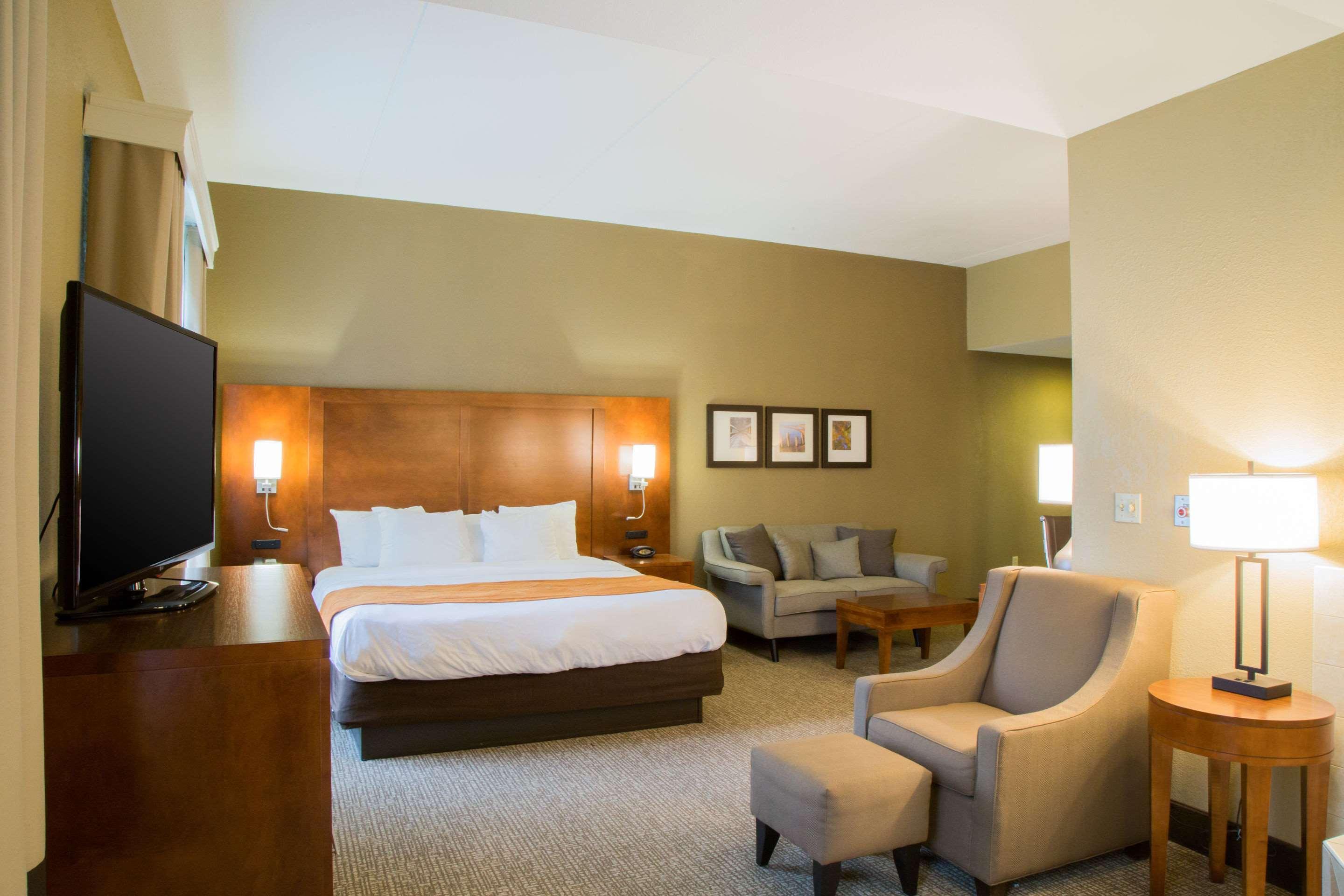 Comfort Suites Grand Rapids South Kentwood Eksteriør billede