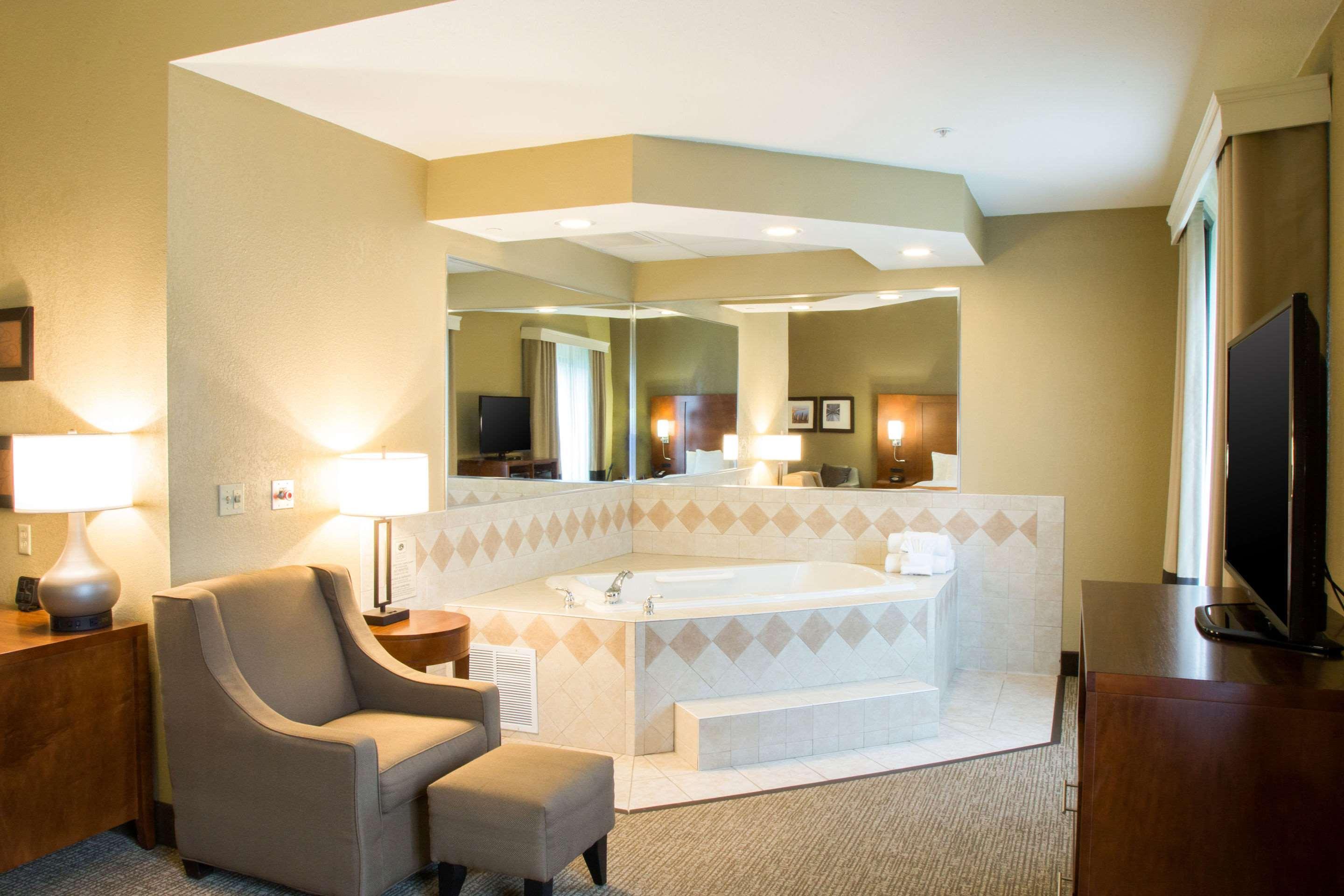 Comfort Suites Grand Rapids South Kentwood Eksteriør billede