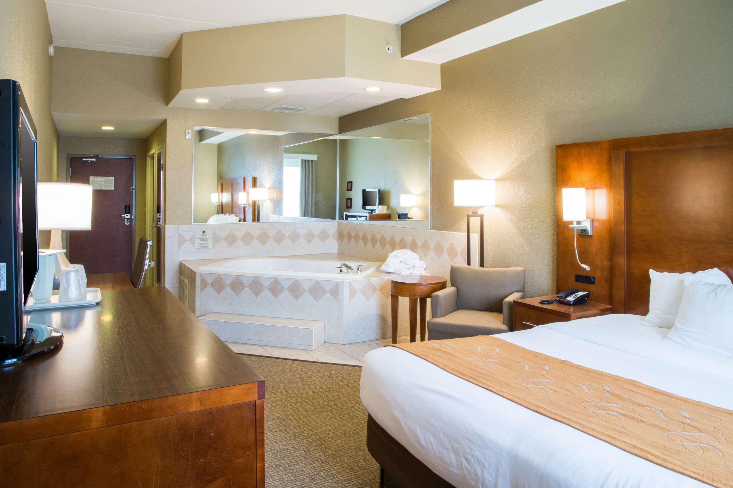 Comfort Suites Grand Rapids South Kentwood Eksteriør billede