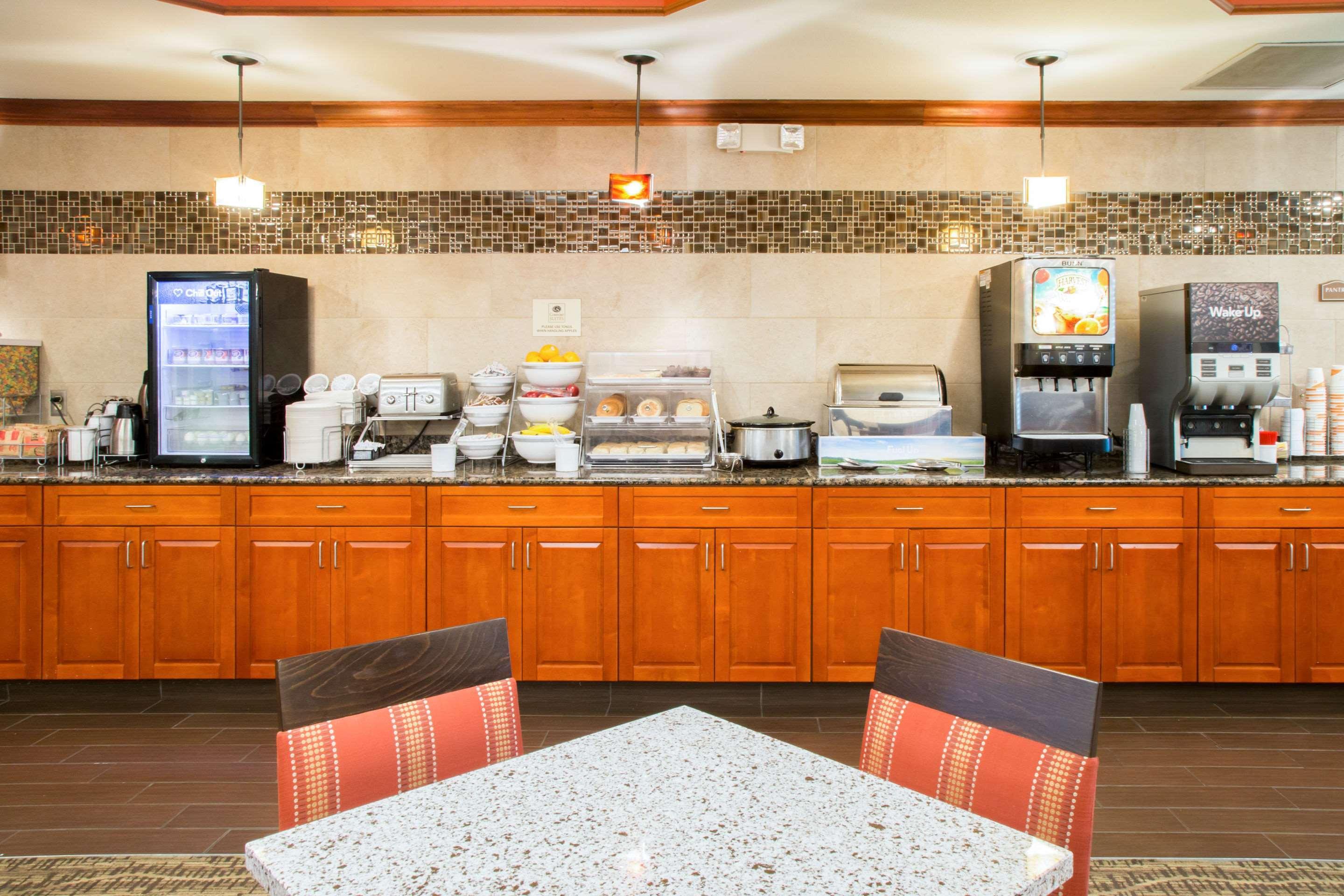 Comfort Suites Grand Rapids South Kentwood Eksteriør billede